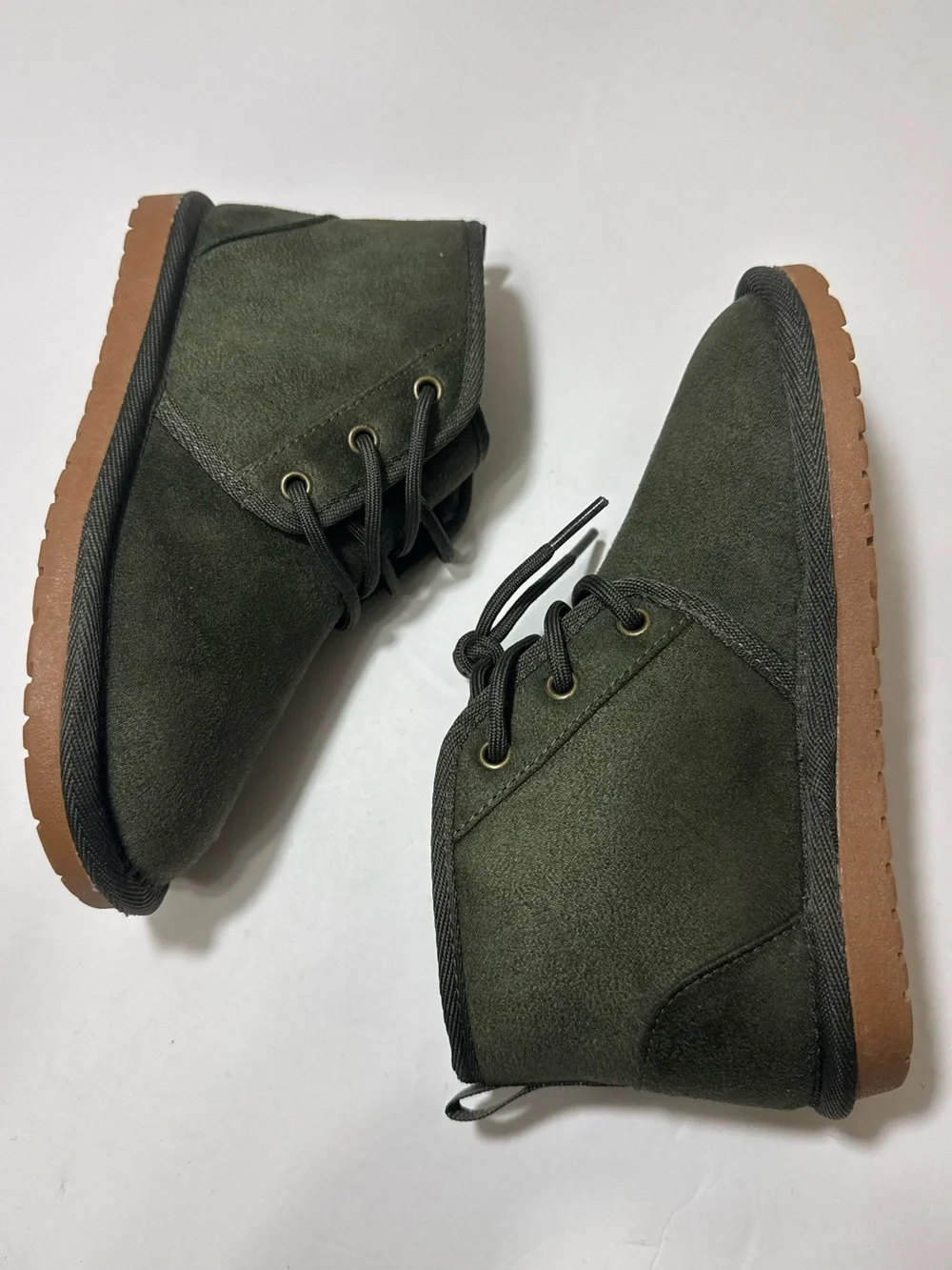 The Children’s Place Olive Green Chukka Boots - Boys Size 1